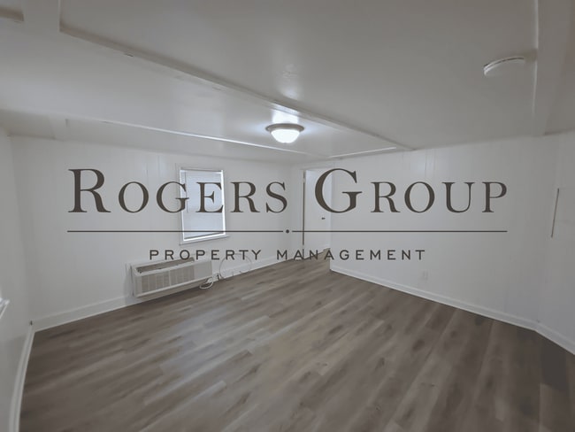 Building Photo - 215 Mineral Springs Rd