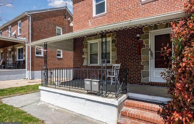 Building Photo - 3010 Woodring Ave
