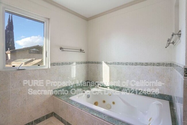 Building Photo - 7777 Uplands Way