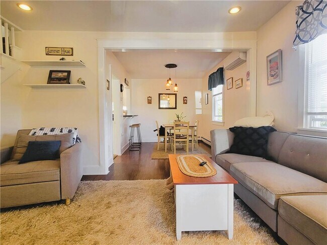 Building Photo - 18 Palmer St