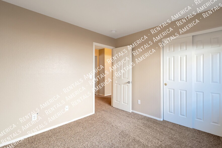 Building Photo - 30740 Maple Chase Dr