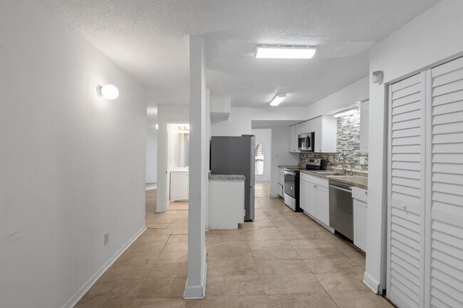 Building Photo - 2565 Terrace Trail