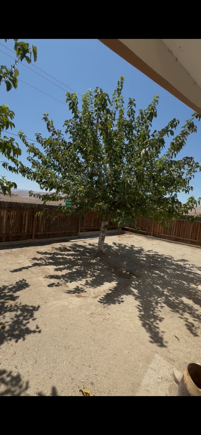 Building Photo - 30221 CA-33