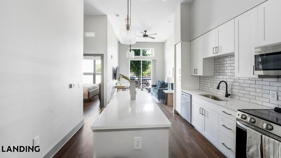 Building Photo - 1310 Hillside Ave