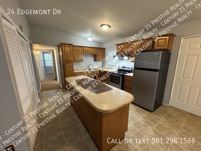 Building Photo - 24 Edgemont Dr