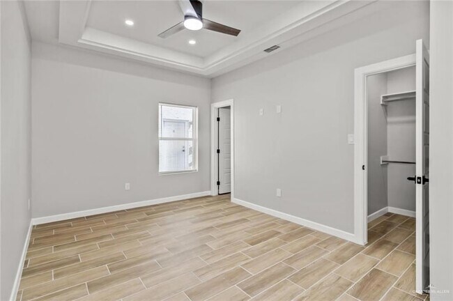 Building Photo - 101 Yosemite Dr