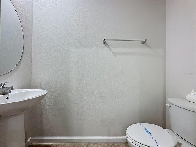 Building Photo - 409 Sedgewick Dr