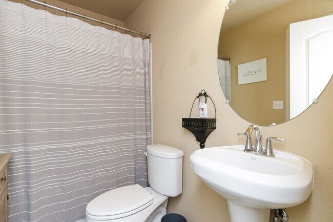 Building Photo - 7921 Pavo Real St