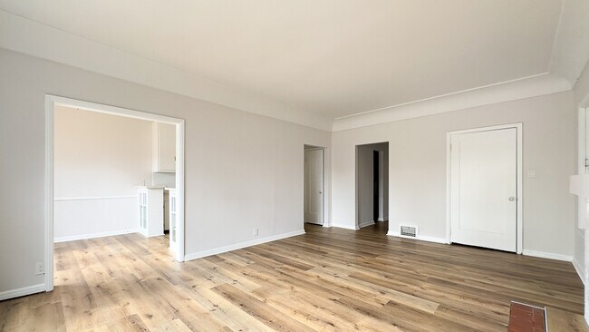 Building Photo - 201 S Alexandria Ave