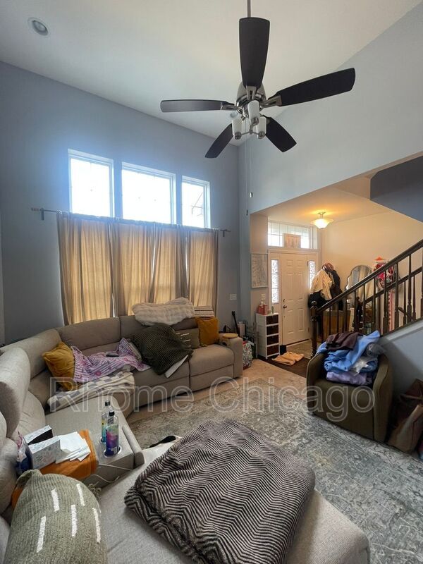 Building Photo - 6548 Lilac Blvd