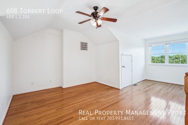 Building Photo - 608 Torbert Loop