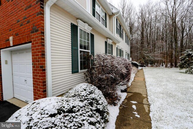 Building Photo - 34 Windsor Pond Rd