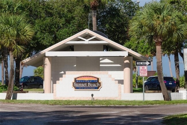 Building Photo - 3295 Fox Chase Cir