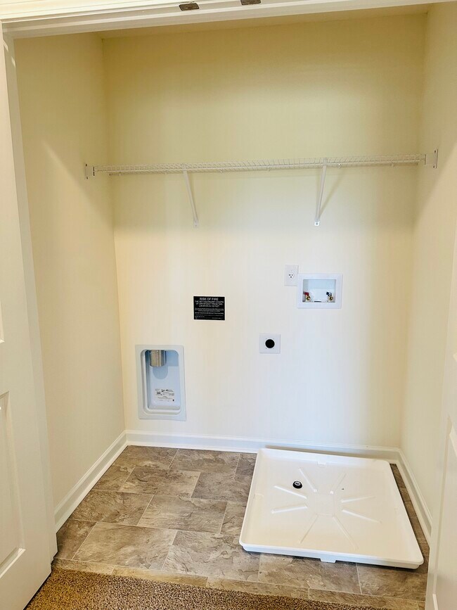 Building Photo - 94 Moon Rock Ct