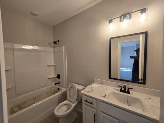 Building Photo - 1 Month Free! New Construction Ruby Floor ...