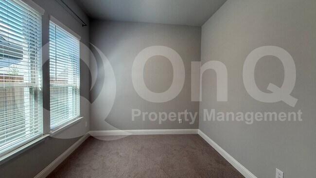 Building Photo - 3508 Covedale Blvd