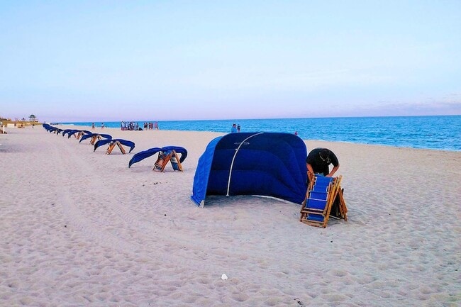 Building Photo - 3211 Karen Dr