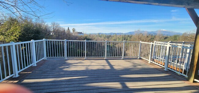 Building Photo - 400 Buckeye Terrace