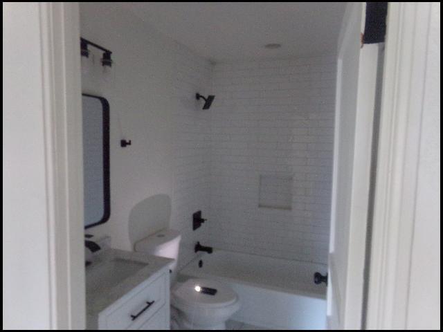 Building Photo - 2318 S Louisiana St