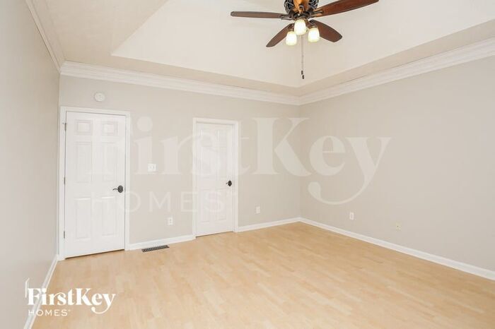 Building Photo - 4180 Chatham View Dr