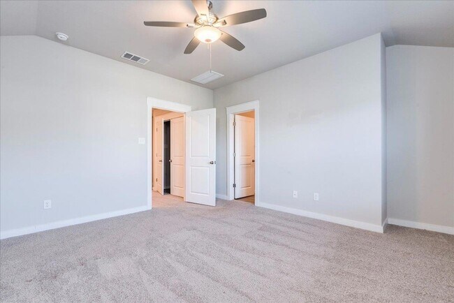 Building Photo - 496 Fieldwood Dr