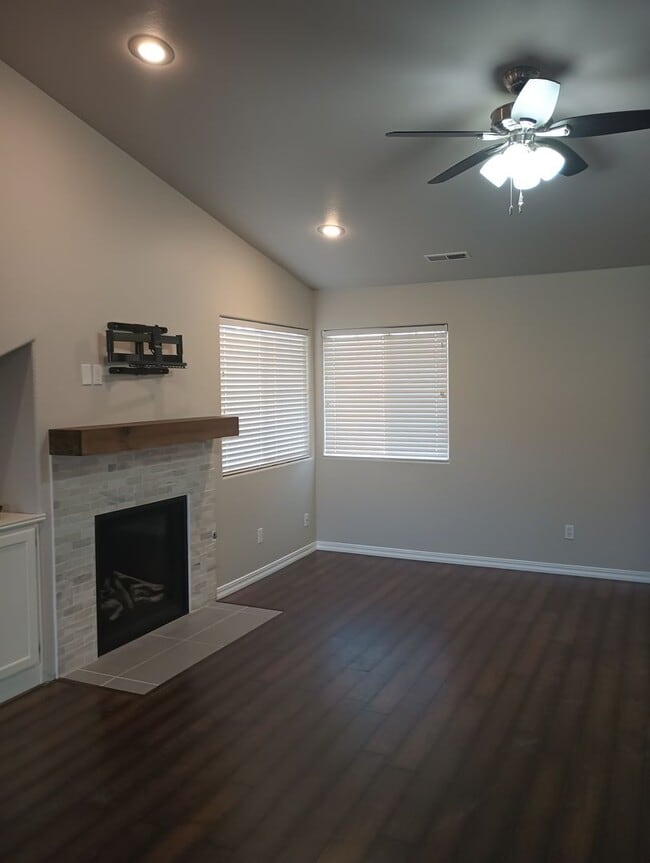 Building Photo - 4006 W 150 N