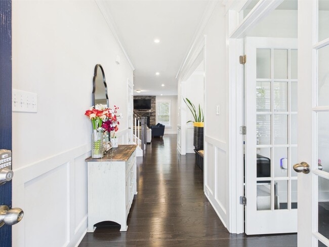 Building Photo - 6837 Sir Galahad Ct.