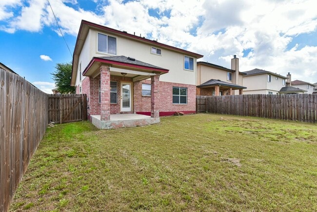 Building Photo - 4600 Donegal Bay Ct