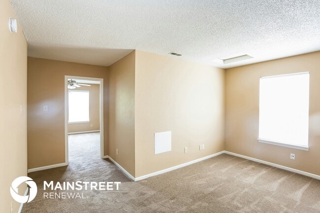 Building Photo - 113 Winterwood Dr