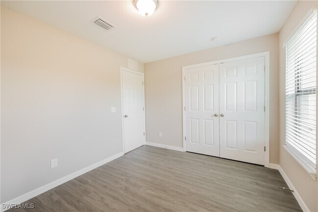 Building Photo - 1249 Cordoba St E