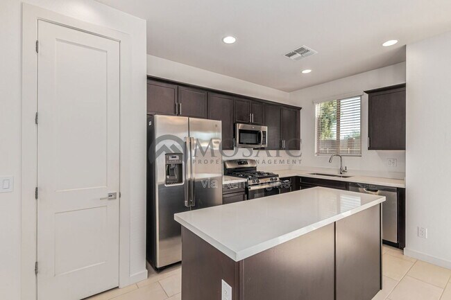 Building Photo - 42281 W Ramirez Dr