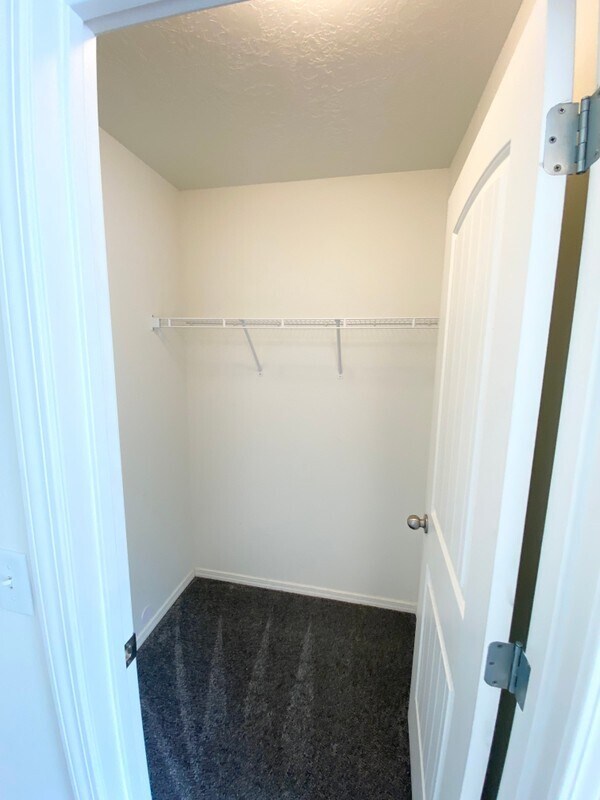Building Photo - 1243 W 520 S
