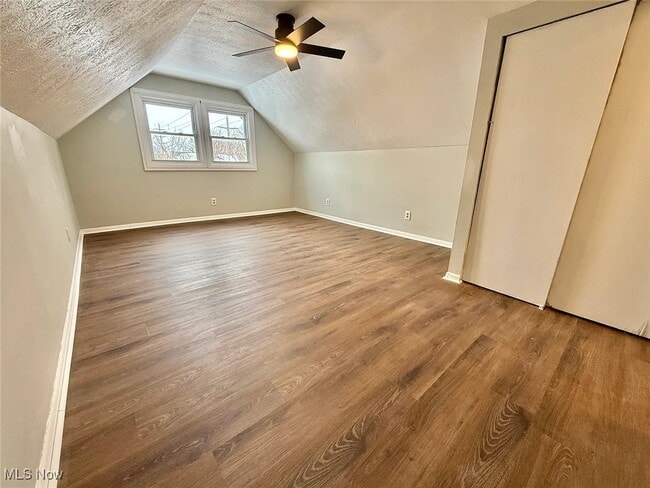 Building Photo - 1319 Lakewood Ave