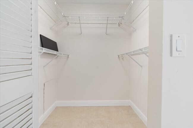 Building Photo - 1394 Gallinule Cir