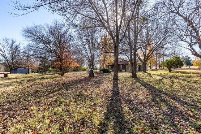Building Photo - Blissful in Burleson ISD