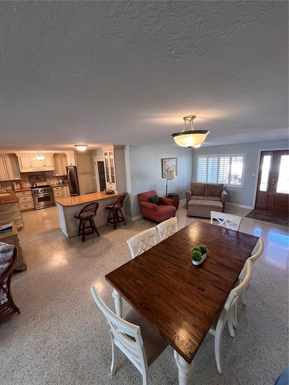 Building Photo - 378 Westwinds Dr
