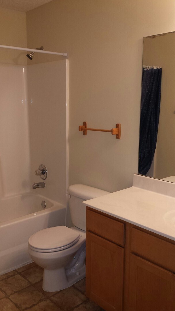 Building Photo - UNDER REPAIR