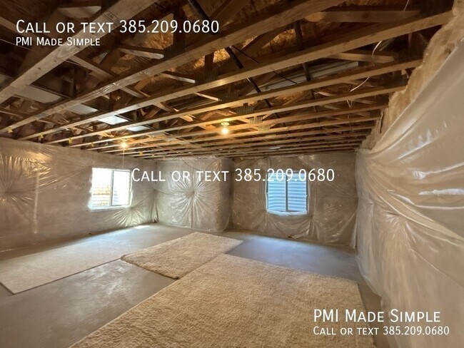 Building Photo - 126 W 3430