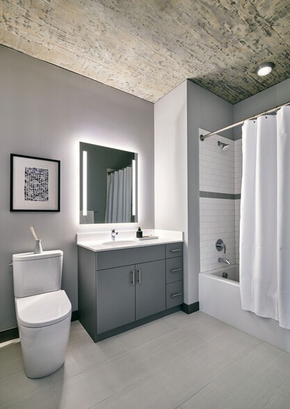 Building Photo - 1240 W Randolph St