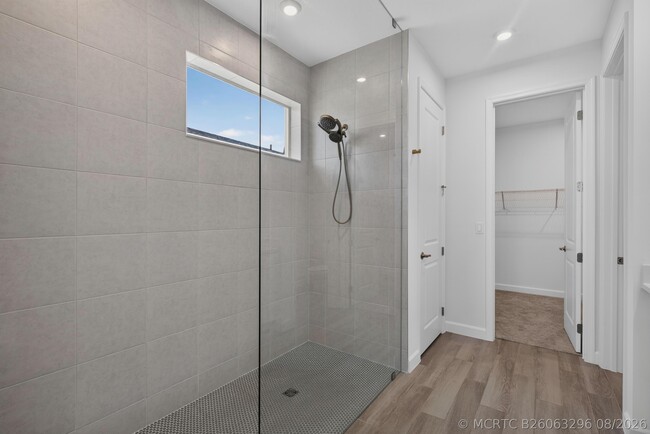 Building Photo - 13621 SW Bally Dr