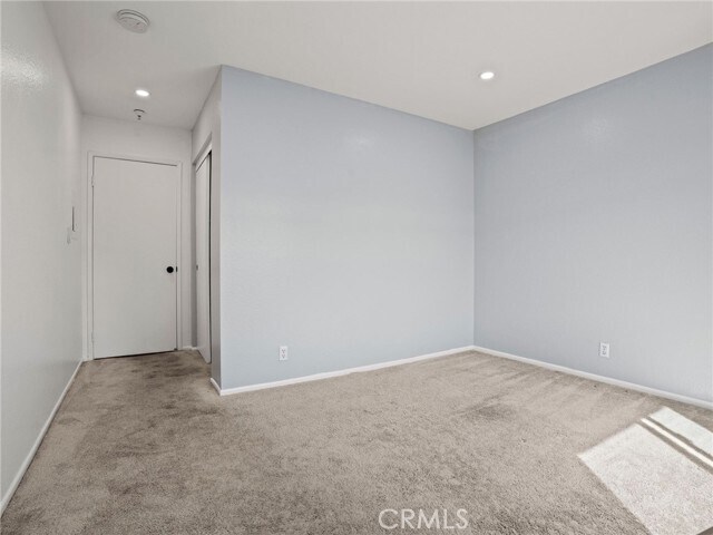 Building Photo - 14405 Cerise Ave