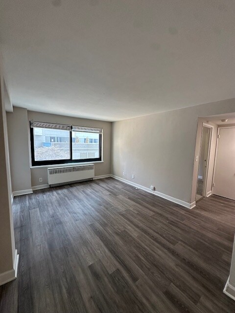 Building Photo - 1646 N Prospect Ave