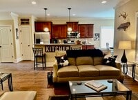 Building Photo - 1924A Leighton Dr