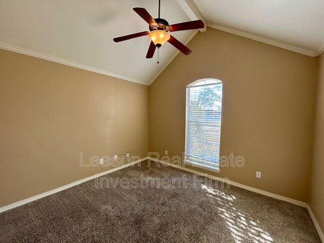 Building Photo - 4933 General Polk Dr