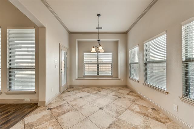 Building Photo - 110 Thoroughbred St