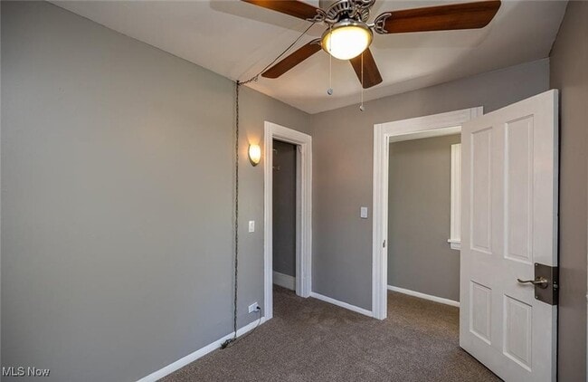 Building Photo - 353 S Maple St