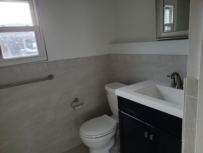Full bath... - 2208 E Carson St