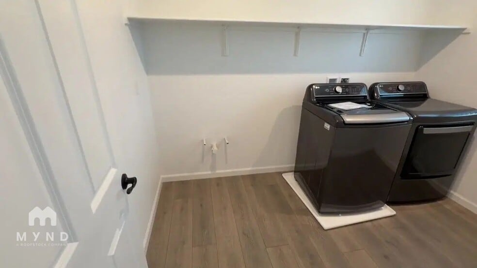 Building Photo - 2194 Anders Ave