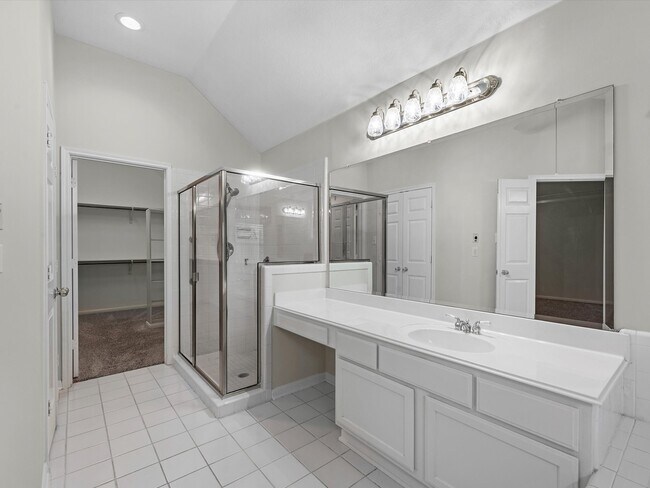 Building Photo - 13410 Spyglen Ct