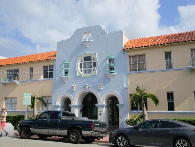 Primary Photo - 736 13th St